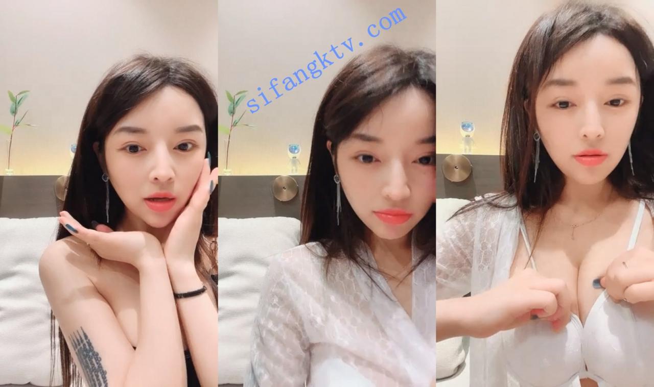 ₩ 小雅小雅 人气网红胸模尤物女神"露奶诱惑" 图 01