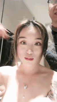 12-18 性感小臀臀【1.31G】