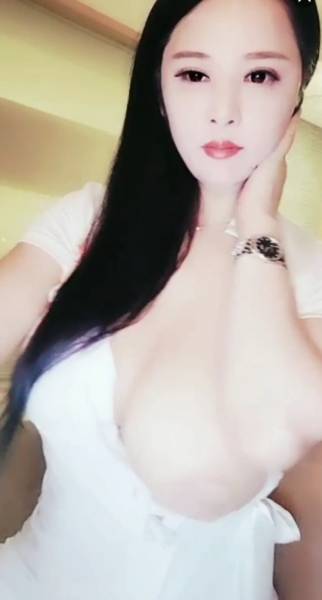 一个不知名的巨乳少妇.百度云，永久有效！2v.130m.失效不补！