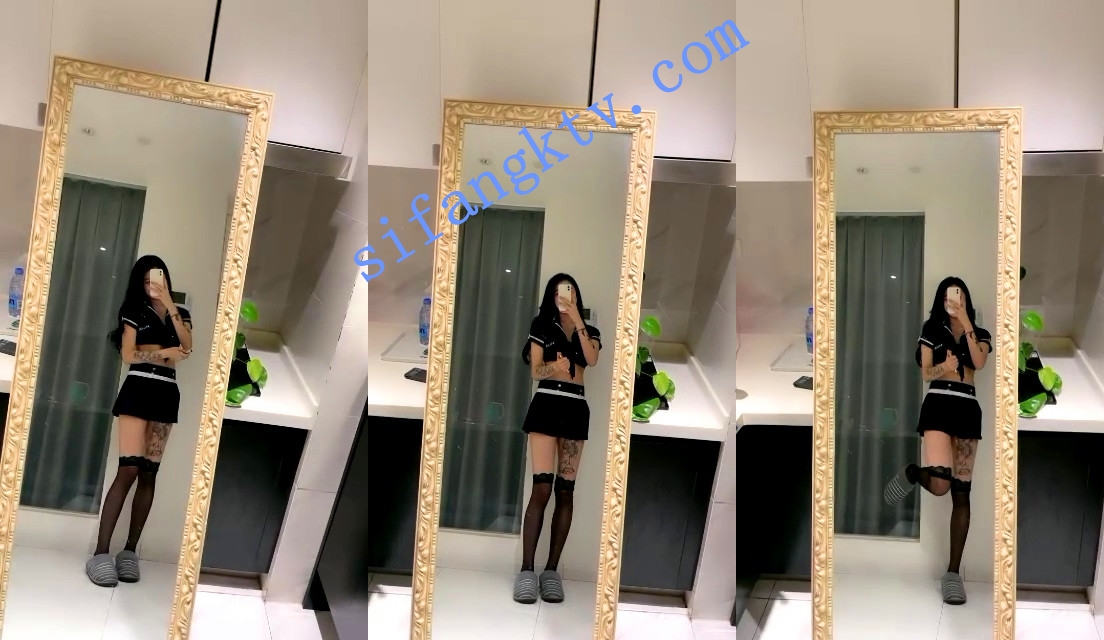 ₩ 诺宝无敌 搞怪诺宝这次扮演小女警骚舞掰穴跳蛋磨逼 图 02