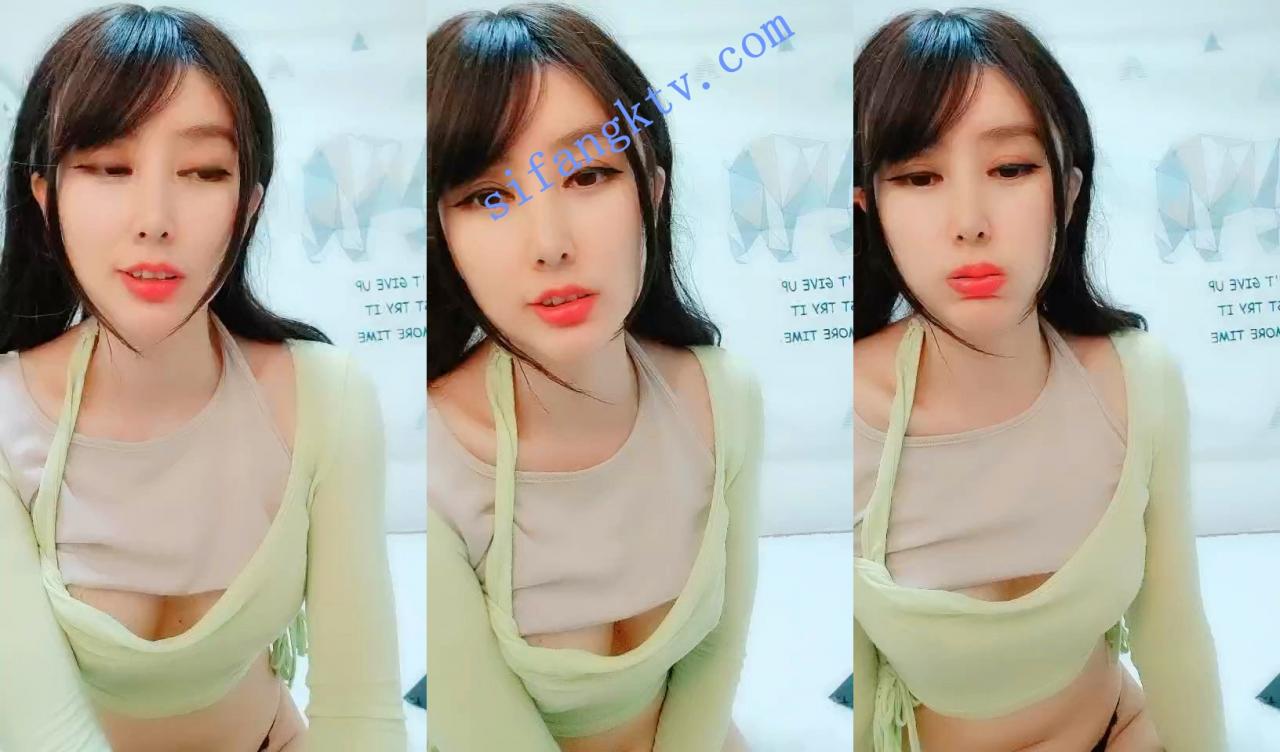 ₩ 阿狸乖 乳此多娇高颜值白嫩巨乳姐姐风情万种诱惑 图 05