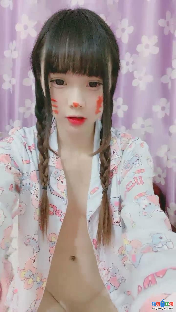 最佳小萝莉18小虎牙萌妹，口红抹在脸上卡哇伊，掰开小穴特写刚做的美甲，解开衣服扭动小腰1V 1G【百度网盘】