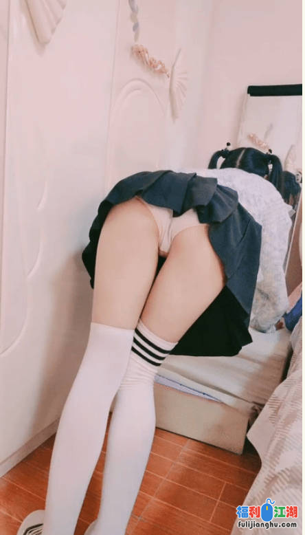 00后JK学生双马尾白虎丝袜萝莉内射后入啪啪【1V 889M】