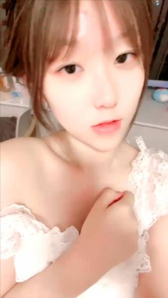 小萝莉粉嫩骚穴太迷人啦 粉粉嫩嫩大白奶子[1V 633M 百度盘]