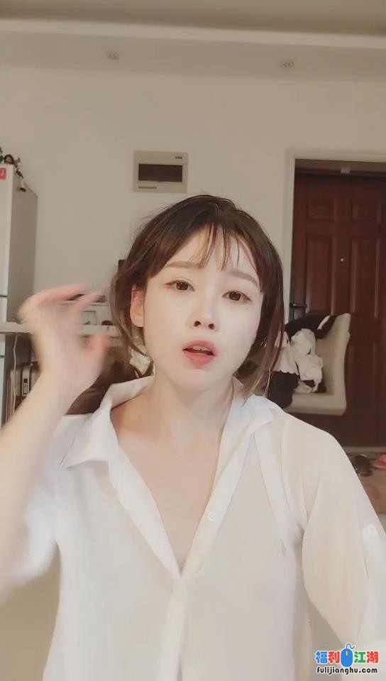 清纯美少女KIKI，腹肌马甲线，活力十足堪称喷水娃，大尺度自慰1v 389mb【百度网盘】