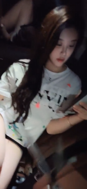 已经重新补链户外车上直播自慰自摸狂喷天女散花230M百度链接 7天随缘补链