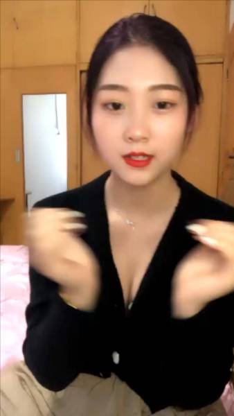 新人！超级漂亮！好清纯~【珂月】揉穴自慰！[2V 3.34G 百度…