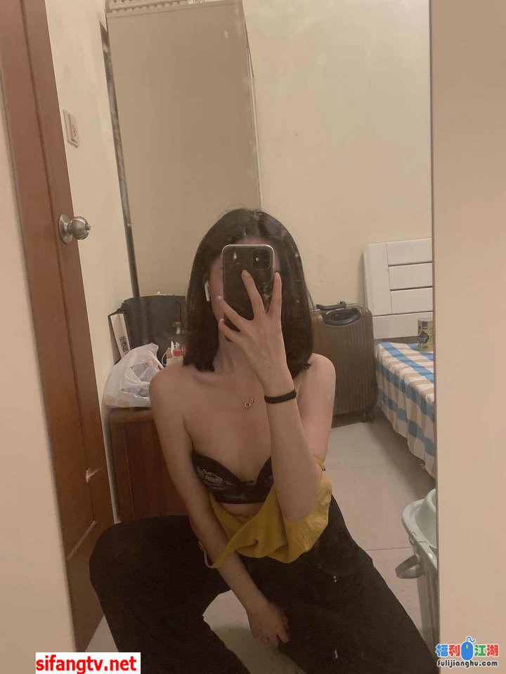 泄密❤️记录把女友调教成听话的小母狗全过程【2.8G】