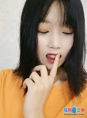 腼腆良家小姐姐 贰贰一对一，第一次很害羞 真实感爆棚【1G】