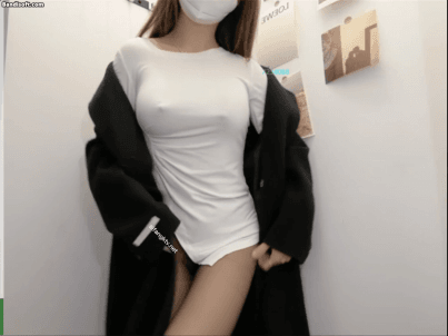 UT司腾 第三十二弹 巨乳小骚逼 试衣间内换衣 自摸下面 图 05