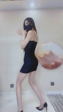 ❤️易直播顶级美腿 灵儿 丝袜高跟性感热舞!她太会了 图 02