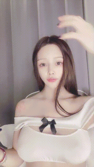 女神尺度突破!终于露脸了~好美 涩柠 道具狂插!爽死了~ 图 01
