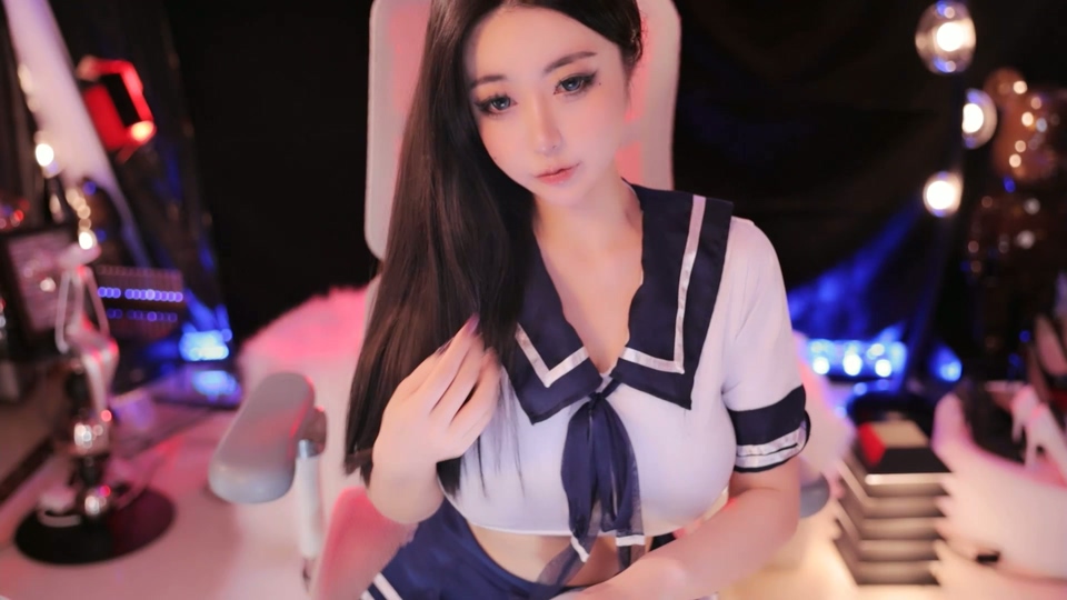 网易CC小燃燃付费抖奶怼臀诱惑骚舞 无水收藏版【8V】【5.87G】