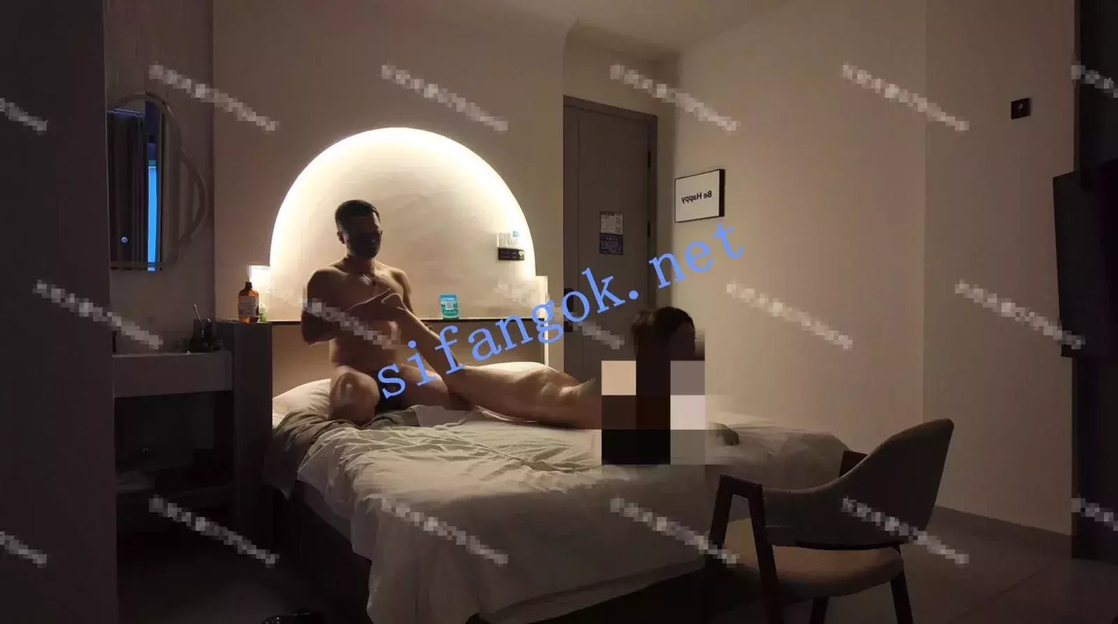 江西极品绿帽媚黑淫妻 长欢夫妻 精油按摩性爱 图 03