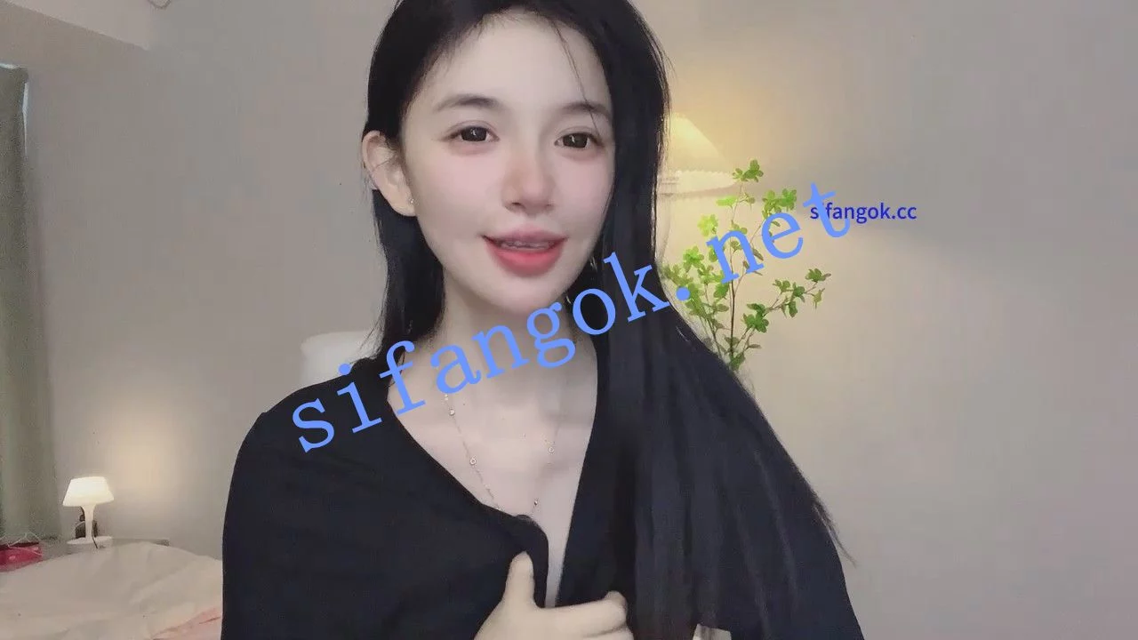 ⭐⭐ C2C私人 超级校花 Annie-3 2场露三点 自慰喷水秀 图 01